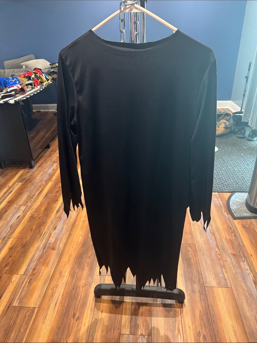Black Hooded Chain-Back Coat - Unbranded - Picture 2 of 2